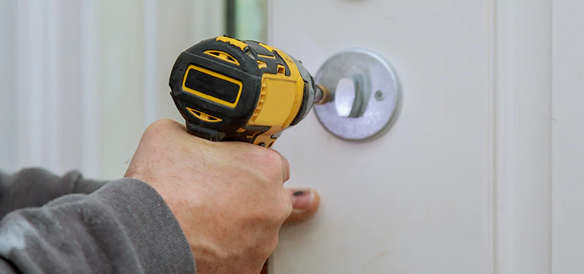 Street Locksmith For Smart Lock Repair in San Rafael, CA