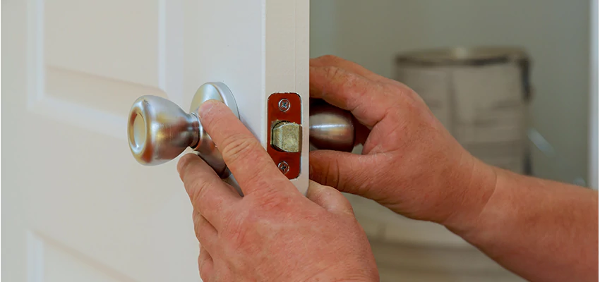 AAA Locksmiths For lock Replacement in San Rafael, California